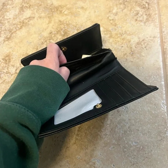 Ann Klein wallet - Picture 6 of 8